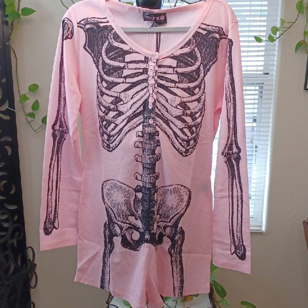 DOLLSKILL TRICKZ N TREATZ XXL PINK RIBBED LONG-SLEEVED ROMPER WITH SNAP CLOSURE